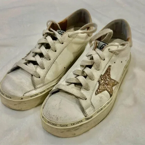 Golden Goose White and Gold Sneakers with Box - Picture 2 of 8